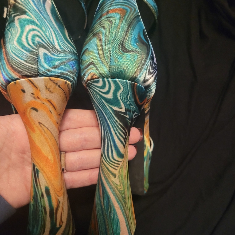 Platform Heels - Picture 6 of 8
